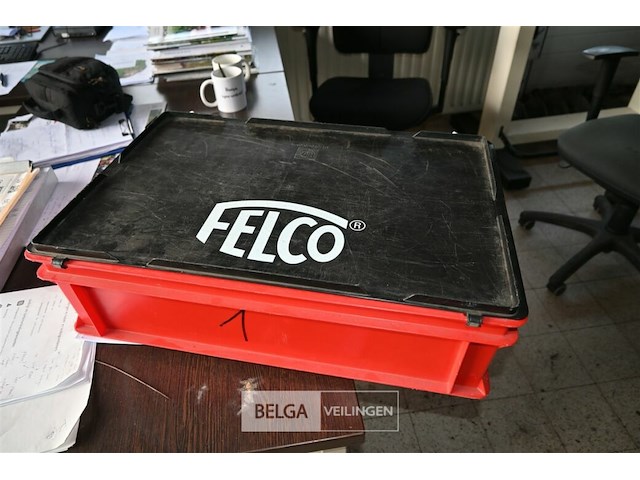 Felco elektrische snoeischaar met koffer - afbeelding 7 van  7