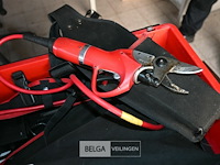 Felco elektrische snoeischaar met koffer - afbeelding 2 van  7