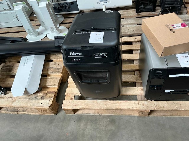 Fellowes 130c papierversnipperaar - afbeelding 1 van  5