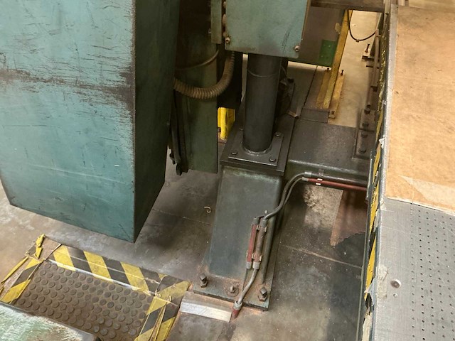 Femco horizontale lintzaagmachine - afbeelding 10 van  34