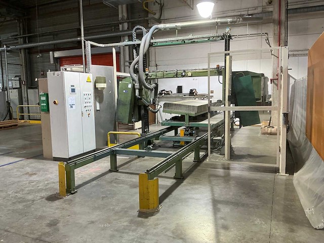 Femco horizontale lintzaagmachine - afbeelding 1 van  18