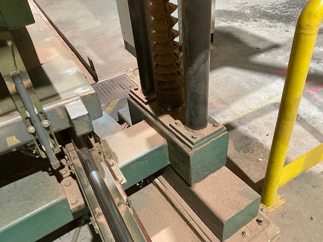 Femco horizontale lintzaagmachine - afbeelding 11 van  32