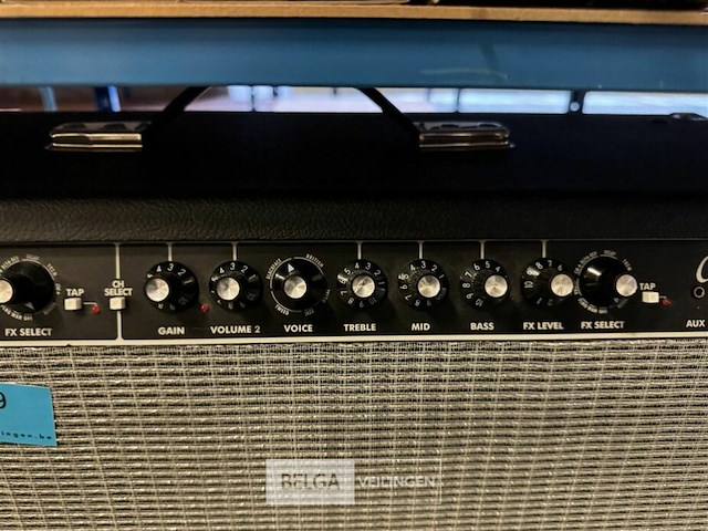 Fender champion 100 versterker - afbeelding 4 van  5
