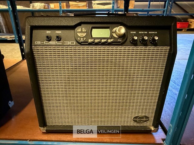 Fender g-dec 30 gitaarversterker - afbeelding 1 van  3