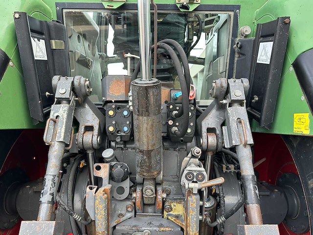 Fendt - 2001 - 926 - vierwielaangedreven landbouwtractor - afbeelding 7 van  18