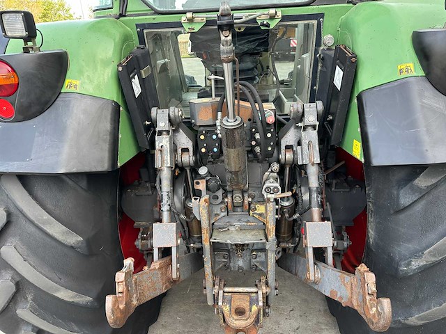 Fendt - 2001 - 926 - vierwielaangedreven landbouwtractor - afbeelding 8 van  18