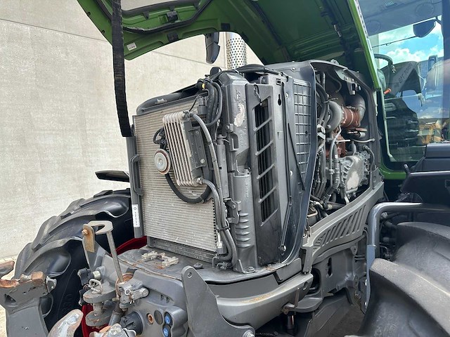 Fendt - 2019 - 718 vario - vierwielaangedreven landbouwtractor - afbeelding 22 van  48