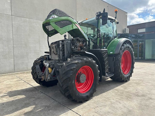 Fendt - 2019 - 718 vario - vierwielaangedreven landbouwtractor - afbeelding 28 van  48