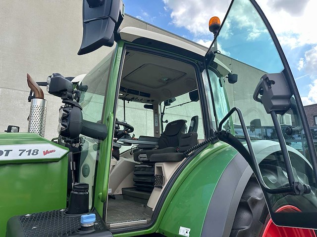 Fendt - 2019 - 718 vario - vierwielaangedreven landbouwtractor - afbeelding 31 van  48