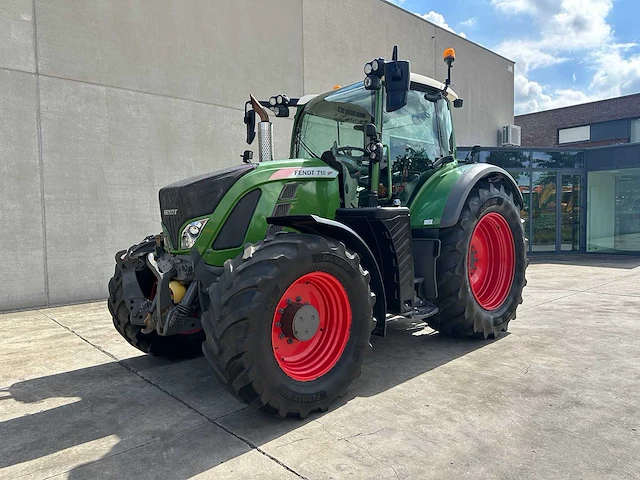 Fendt - 2019 - 718 vario - vierwielaangedreven landbouwtractor - afbeelding 44 van  66