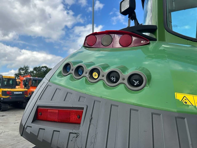 Fendt - 2019 - 718 vario - vierwielaangedreven landbouwtractor - afbeelding 4 van  66