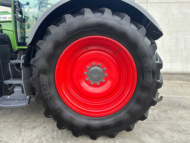 Fendt - 2019 - 718 vario - vierwielaangedreven landbouwtractor - afbeelding 15 van  36