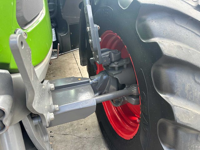 Fendt - 2019 - 718 vario - vierwielaangedreven landbouwtractor - afbeelding 29 van  36