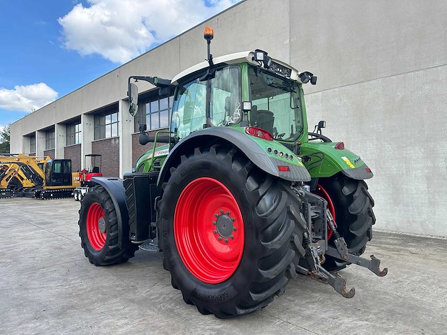 Fendt - 2019 - 718 vario - vierwielaangedreven landbouwtractor - afbeelding 7 van  36