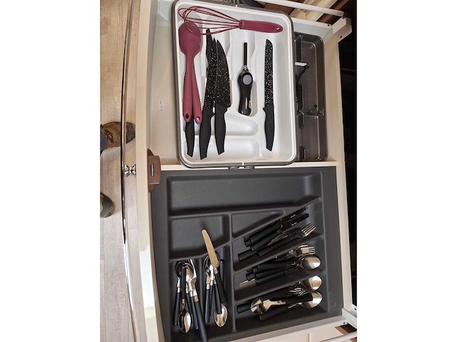 Fendt - 650 - saphire - caravan - afbeelding 7 van  91