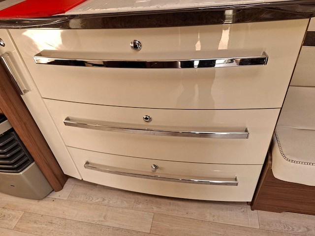 Fendt - 650 - saphire - caravan - afbeelding 9 van  91