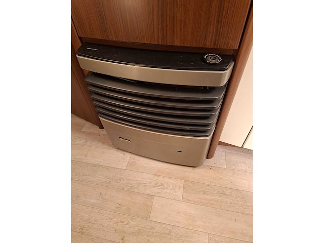 Fendt - 650 - saphire - caravan - afbeelding 17 van  91