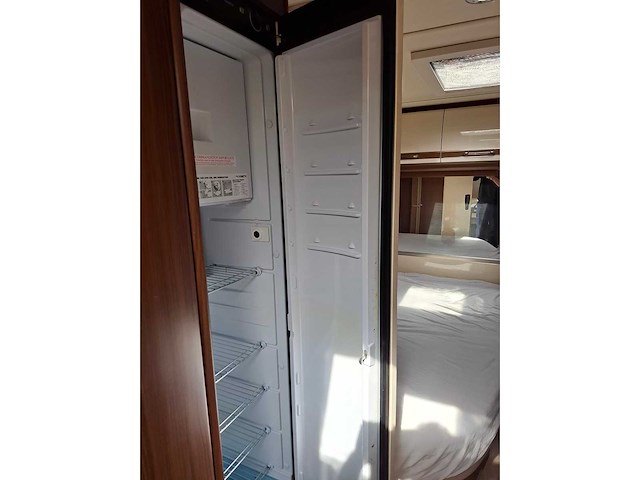 Fendt - 650 - saphire - caravan - afbeelding 23 van  91