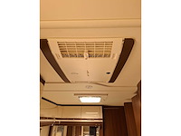 Fendt - 650 - saphire - caravan - afbeelding 25 van  91