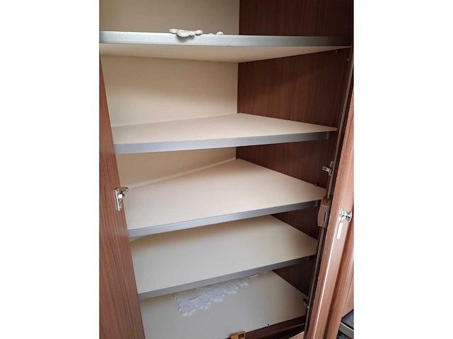 Fendt - 650 - saphire - caravan - afbeelding 36 van  91