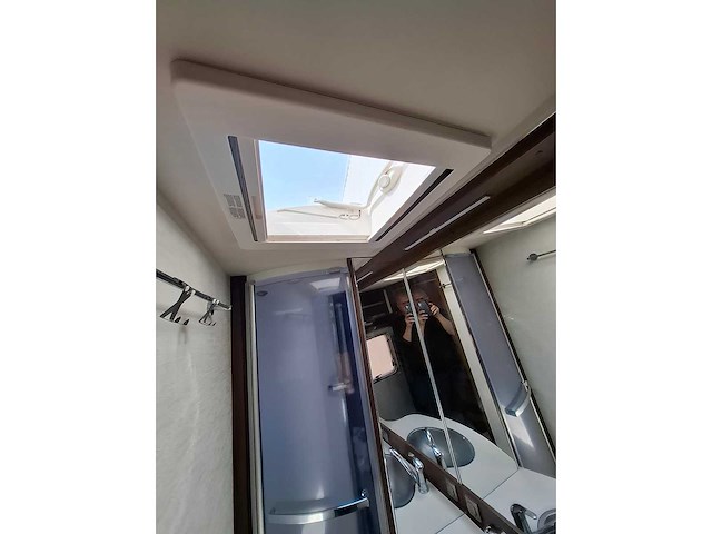 Fendt - 650 - saphire - caravan - afbeelding 47 van  91