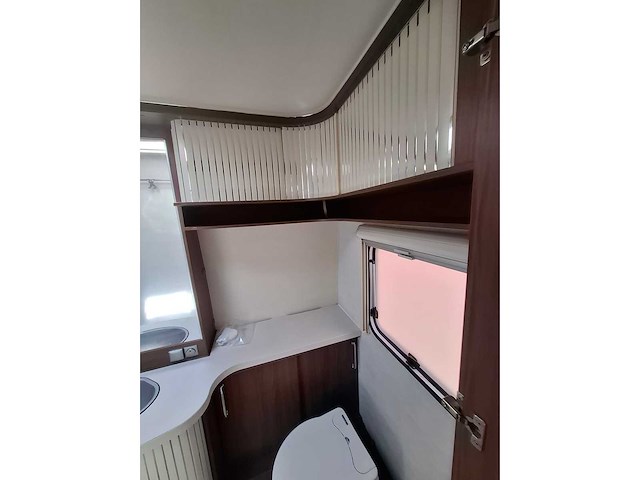 Fendt - 650 - saphire - caravan - afbeelding 48 van  91