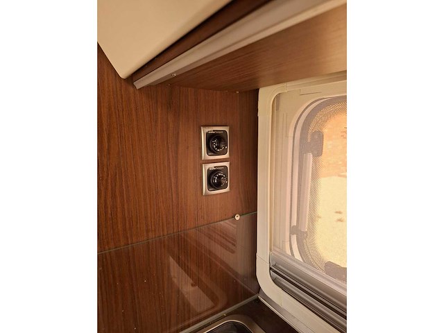 Fendt - 650 - saphire - caravan - afbeelding 52 van  91