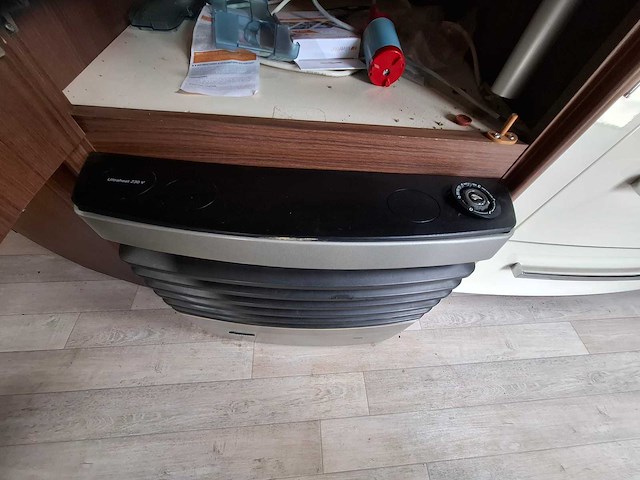 Fendt - 650 - saphire - caravan - afbeelding 57 van  91