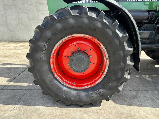 Fendt - favorit 614 lsa - vierwielaangedreven landbouwtractor - afbeelding 41 van  43