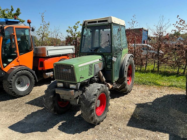Fendt 260v tractor - afbeelding 5 van  16