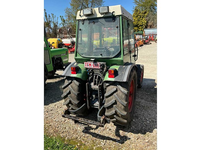 Fendt 260v tractor - afbeelding 2 van  11