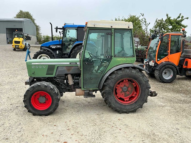 Fendt 260v tractor - afbeelding 9 van  11