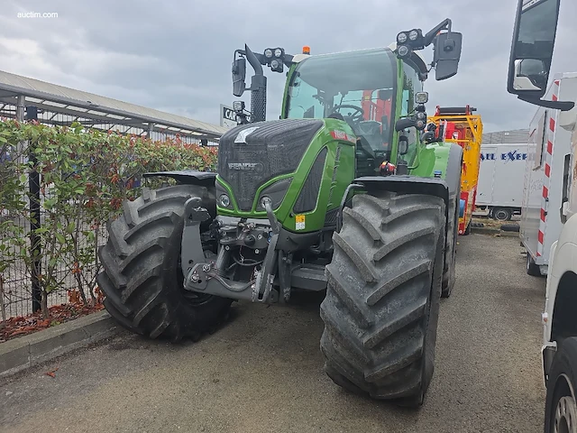 Fendt 720 vario 2wd tractor - afbeelding 30 van  35