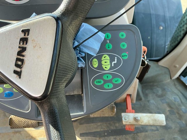 Fendt 922 vario vierwielaangedreven landbouwtractor - afbeelding 14 van  36