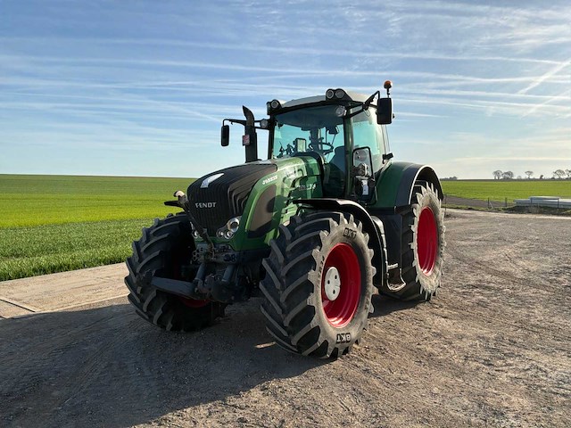 Fendt 924 vario tractor - afbeelding 1 van  38
