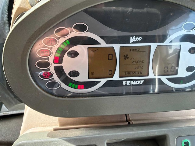 Fendt 924 vario tractor - afbeelding 32 van  38