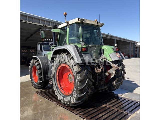 Fendt 926 tractor (1997-19.059 uur-vin: 926211291-01) - afbeelding 32 van  35