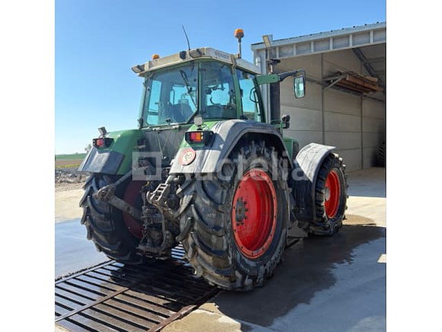 Fendt 926 tractor (1997-19.059 uur-vin: 926211291-01) - afbeelding 34 van  35