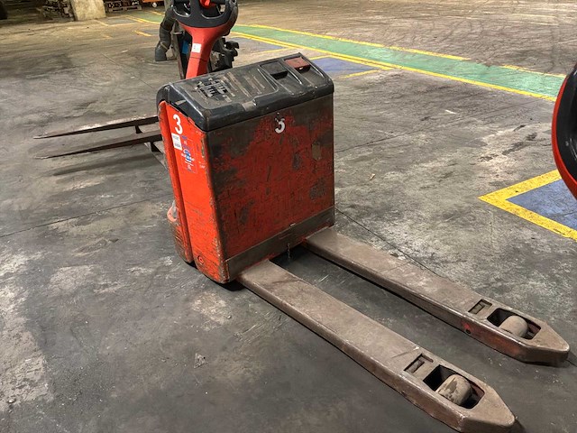 Fenwick linde t18 elektrische palletwagen - afbeelding 2 van  9