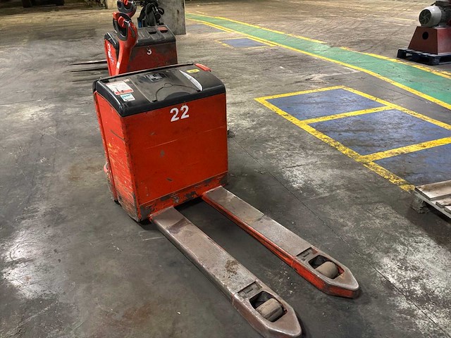 Fenwick linde t18 elektrische palletwagen - afbeelding 2 van  6