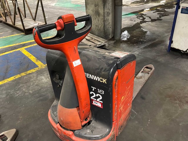 Fenwick linde t18 elektrische palletwagen - afbeelding 6 van  6