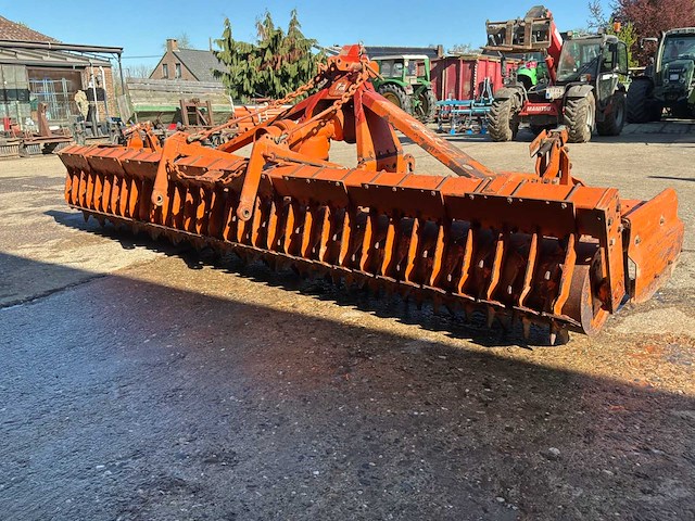 Feraboli rothoeve - afbeelding 1 van  5