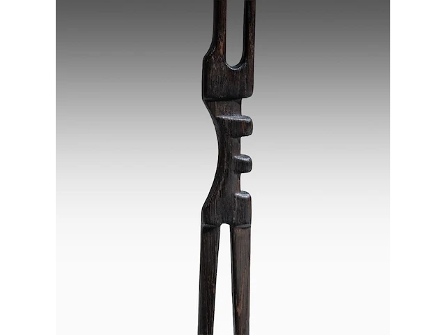 Ferdinand vonck (1921-2010), 'totem', wooden sculpture, signed and dated 1958 73 cm. (28.73 in.) - afbeelding 4 van  5
