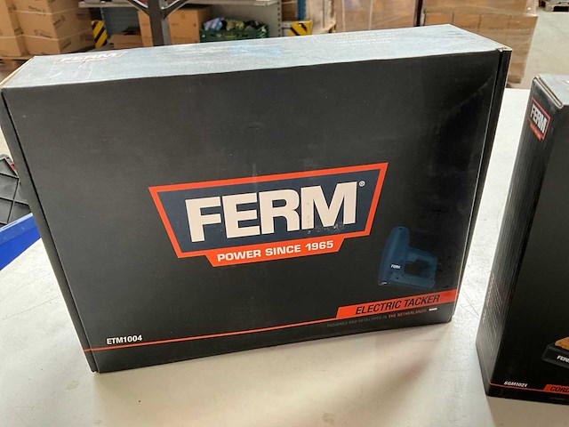 Ferm set elektrische tacker, soldeerbout en bit set - afbeelding 7 van  14