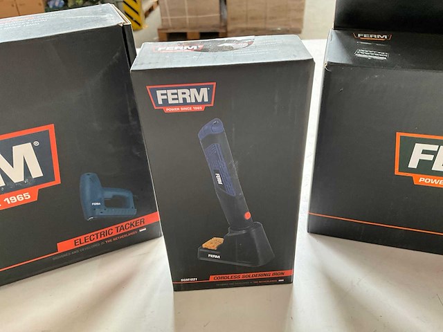 Ferm set elektrische tacker, soldeerbout en bit set - afbeelding 8 van  14