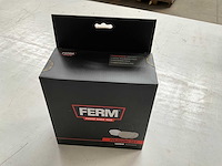 Ferm set haakse poetsmachine 1400w en polijstschijvenset - afbeelding 7 van  9