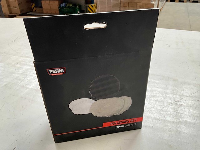 Ferm set haakse poetsmachine 1400w en polijstschijvenset - afbeelding 8 van  9