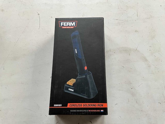 Ferm set tafelslijpmachine 250w, soldeerbout en haakse slijper 500w - afbeelding 9 van  10