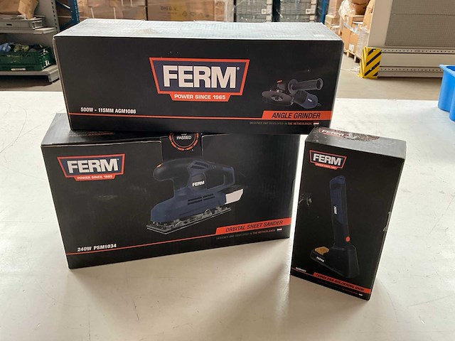 Ferm set vlakschuurmachine 240w, haakse slijper 500w en soldeerbout - afbeelding 1 van  11