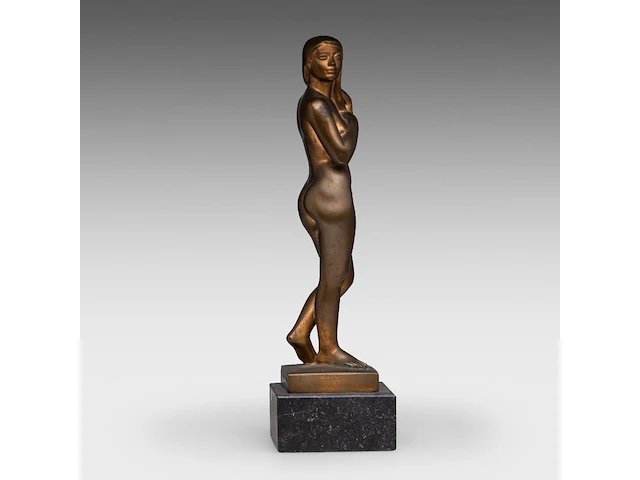 Fernand debonnaires (1907-1997), female nude standing, patinated bronze on a bluestone base the bronze: 38.5 cm. (15.16 in.), including the base: 44.5 cm. (17.51 in.) - afbeelding 5 van  8